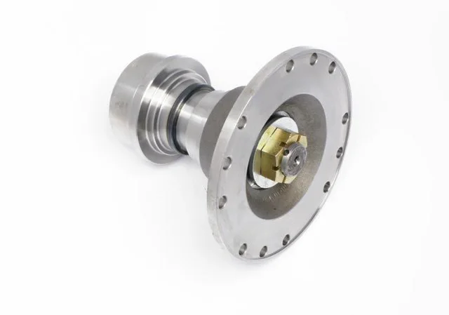 Złącze pośrednie 60mm, 203mm DIN 197mm, rura 110 x 6mm, szer. łoż. 20mm, otw. 12x11mm, h-156mm (MSA60203)